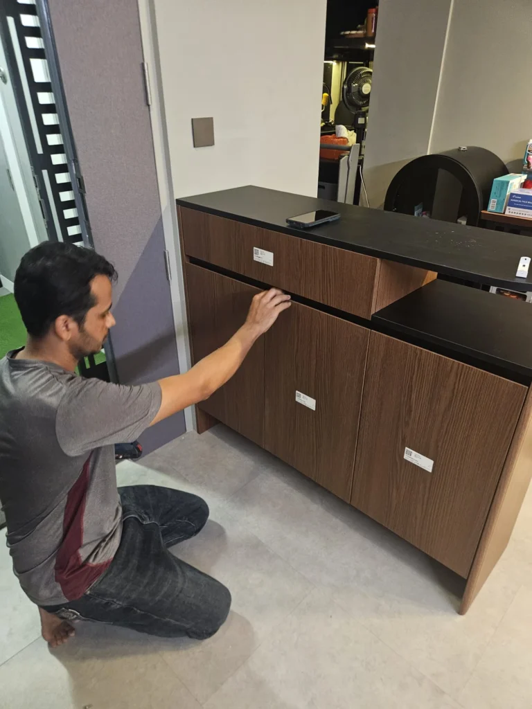 modern-room-cabinet-installation-singapore